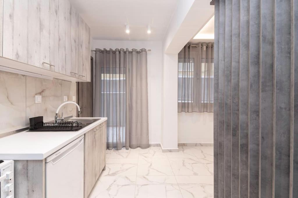 Lux Studio At French Institute Салоники Экстерьер фото
